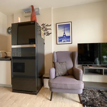 The Base Deluxe Kingsize Apartment Pattaya Exterior photo