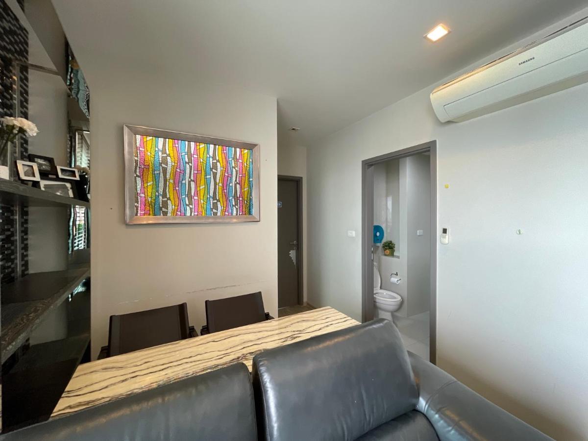 The Base Deluxe Kingsize Apartment Pattaya Exterior photo