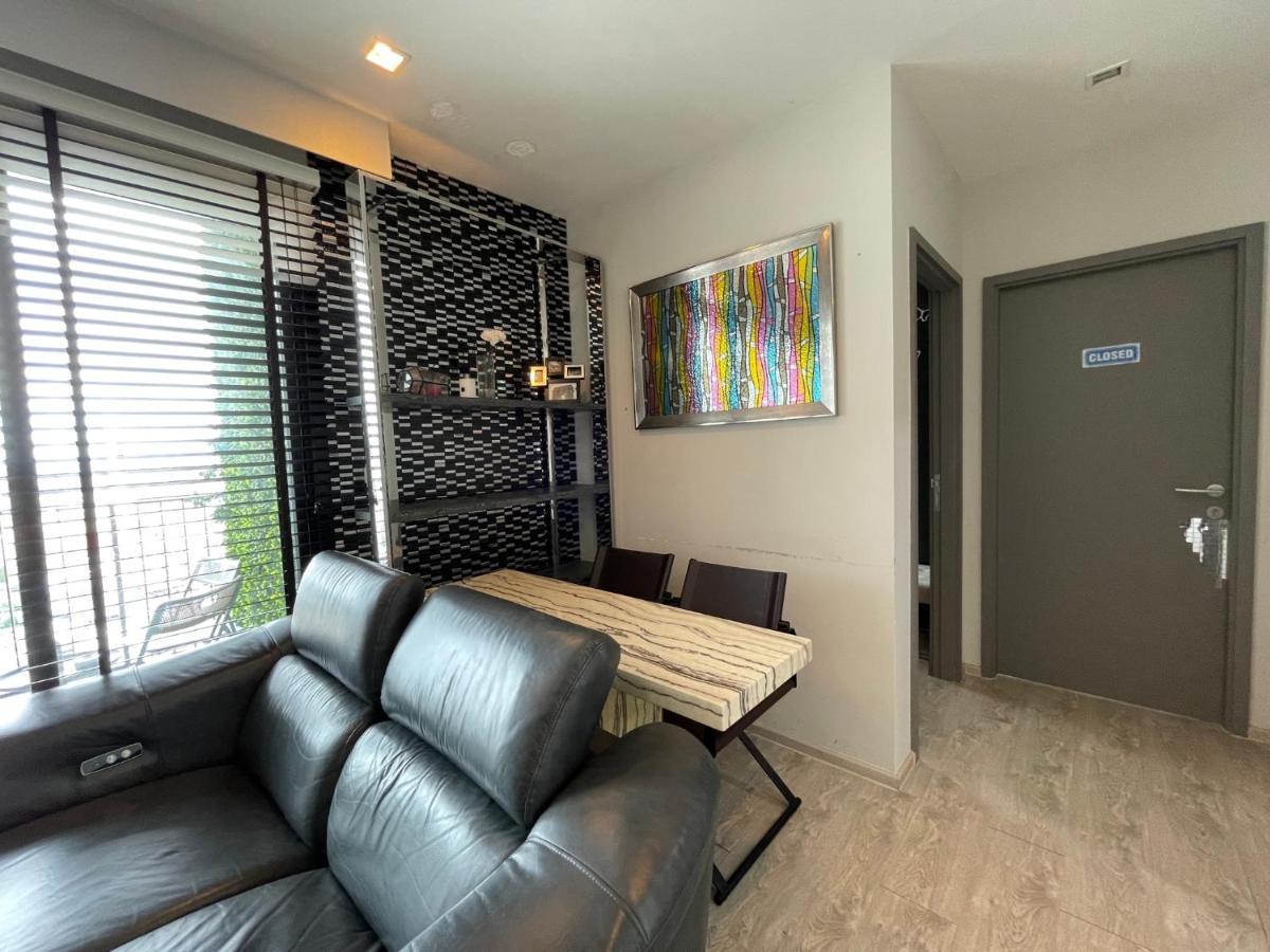 The Base Deluxe Kingsize Apartment Pattaya Exterior photo