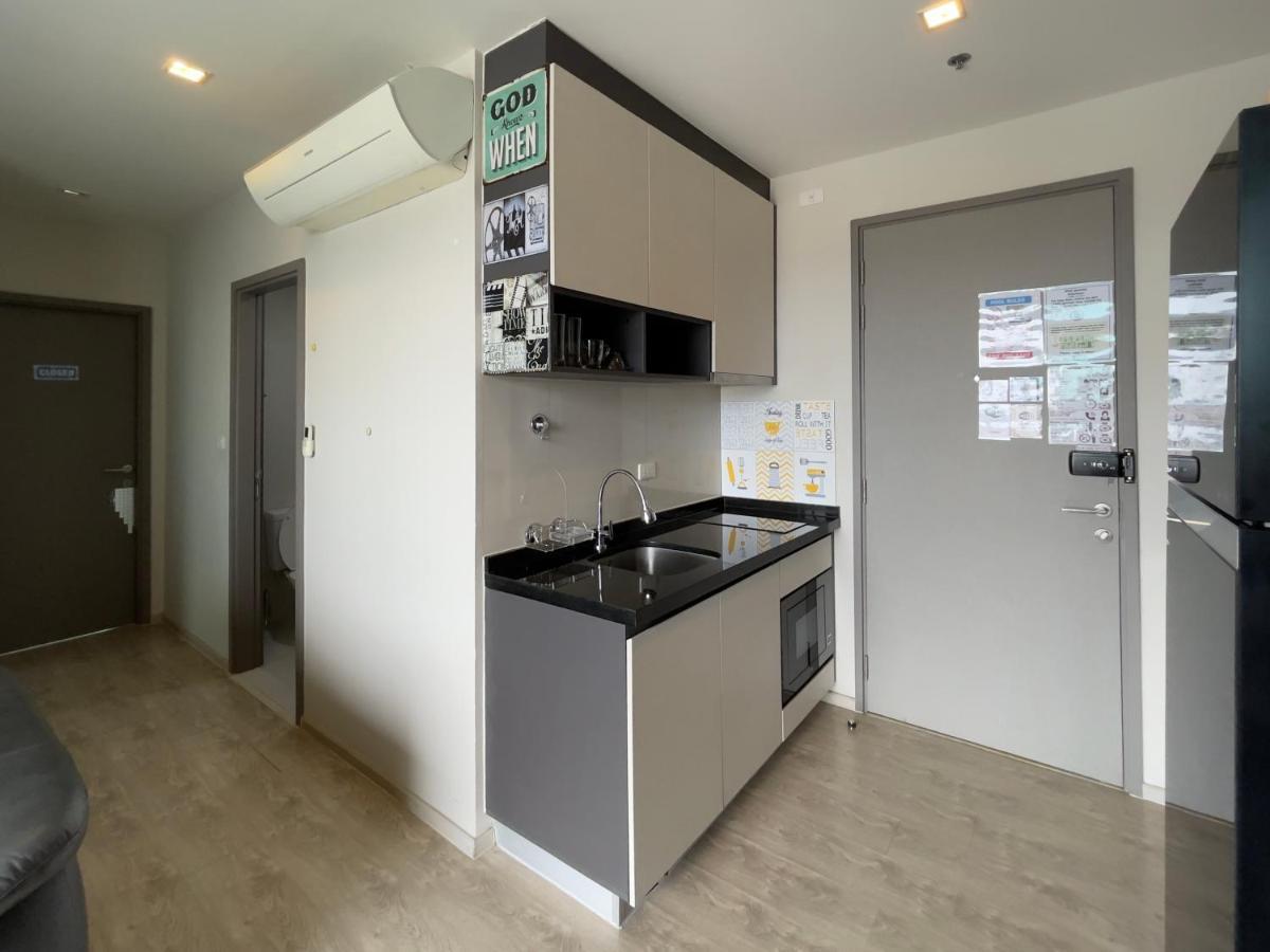 The Base Deluxe Kingsize Apartment Pattaya Exterior photo
