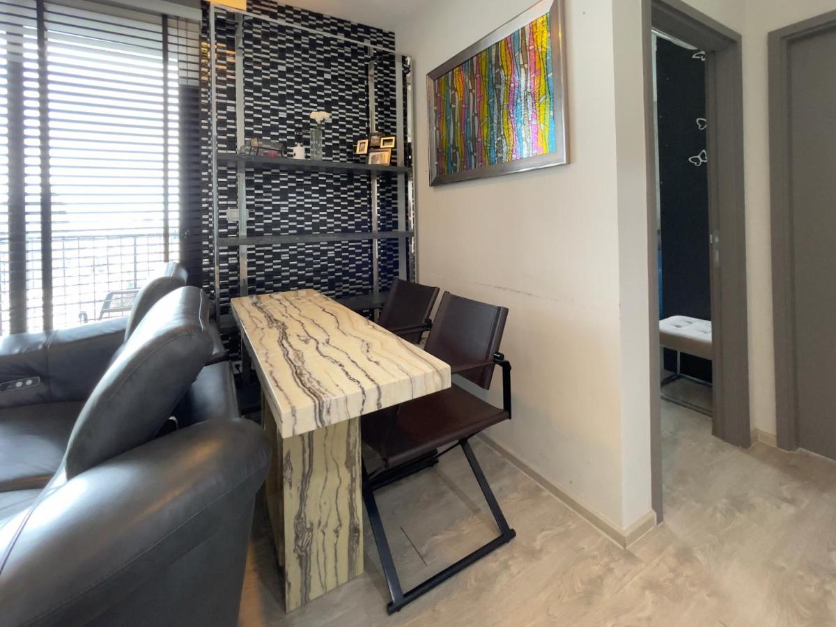 The Base Deluxe Kingsize Apartment Pattaya Exterior photo